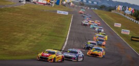 Casagrande fatura pódio na abertura da temporada da Stock Car
