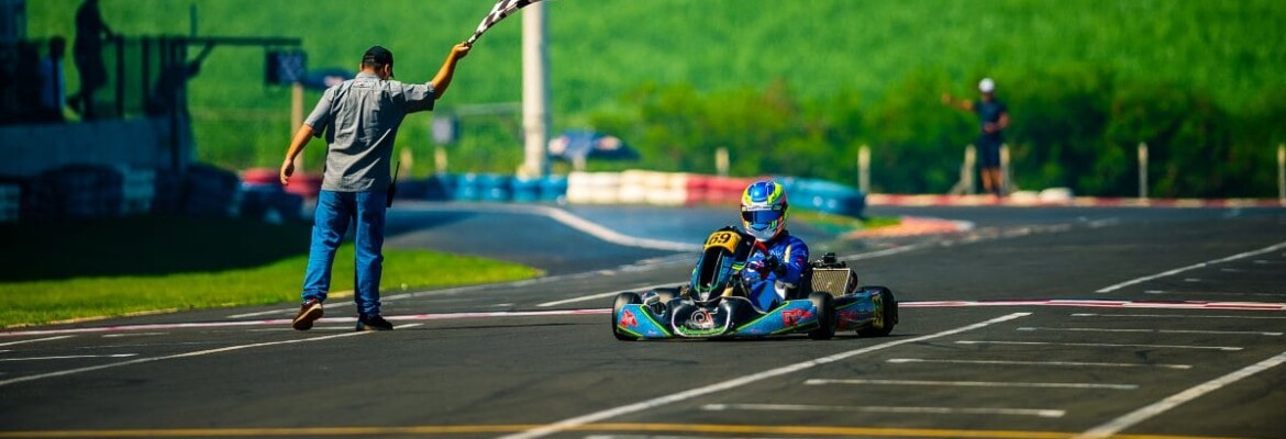 Pedro Clerot lidera treino do Circuito Paulista de Kart e busca vitória no Speed Park em Birigui