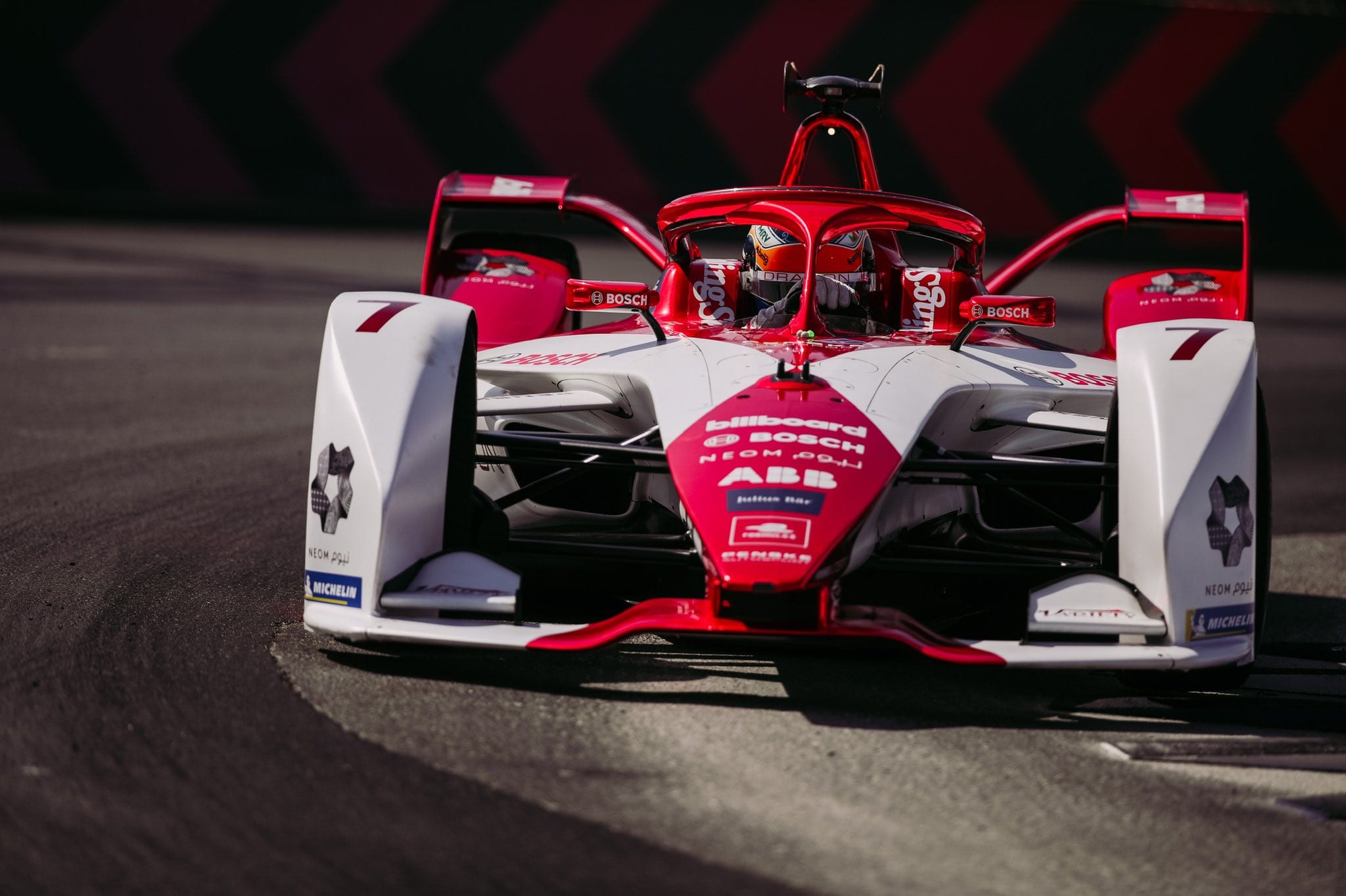 Sette Câmara fala sobre adaptação e mira “voltar a pontuar” na Fórmula E Sette Câmara fala sobre adaptação e mira “voltar a pontuar” na Fórmula E