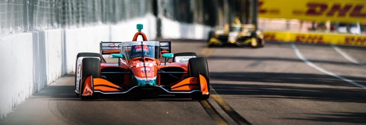 James Hinchcliffe diz que batida com Sato arruinou sua corrida na Indy