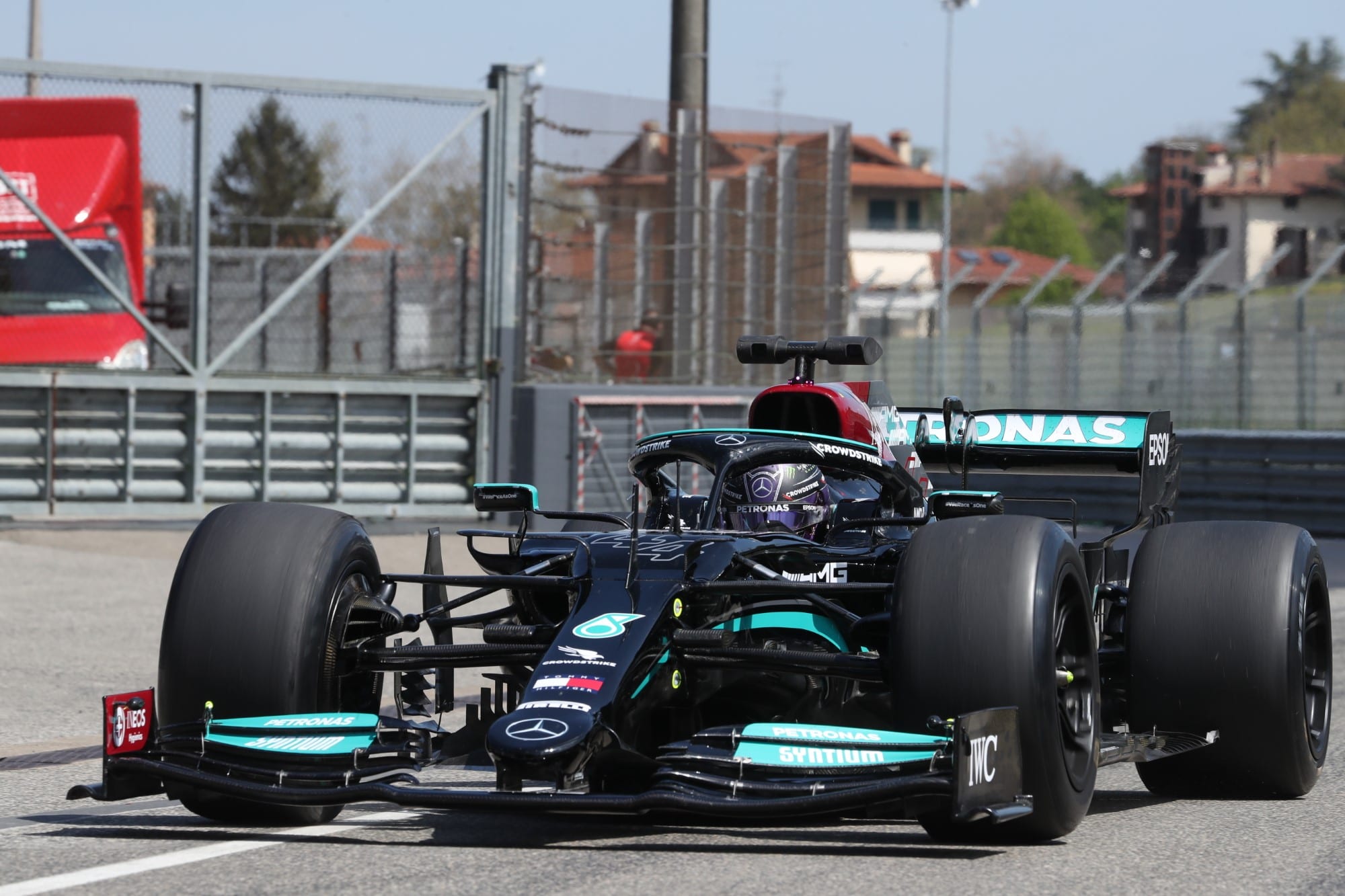 Lewis Hamilton - teste dos pneus Pirelli de 2022 - Ímola