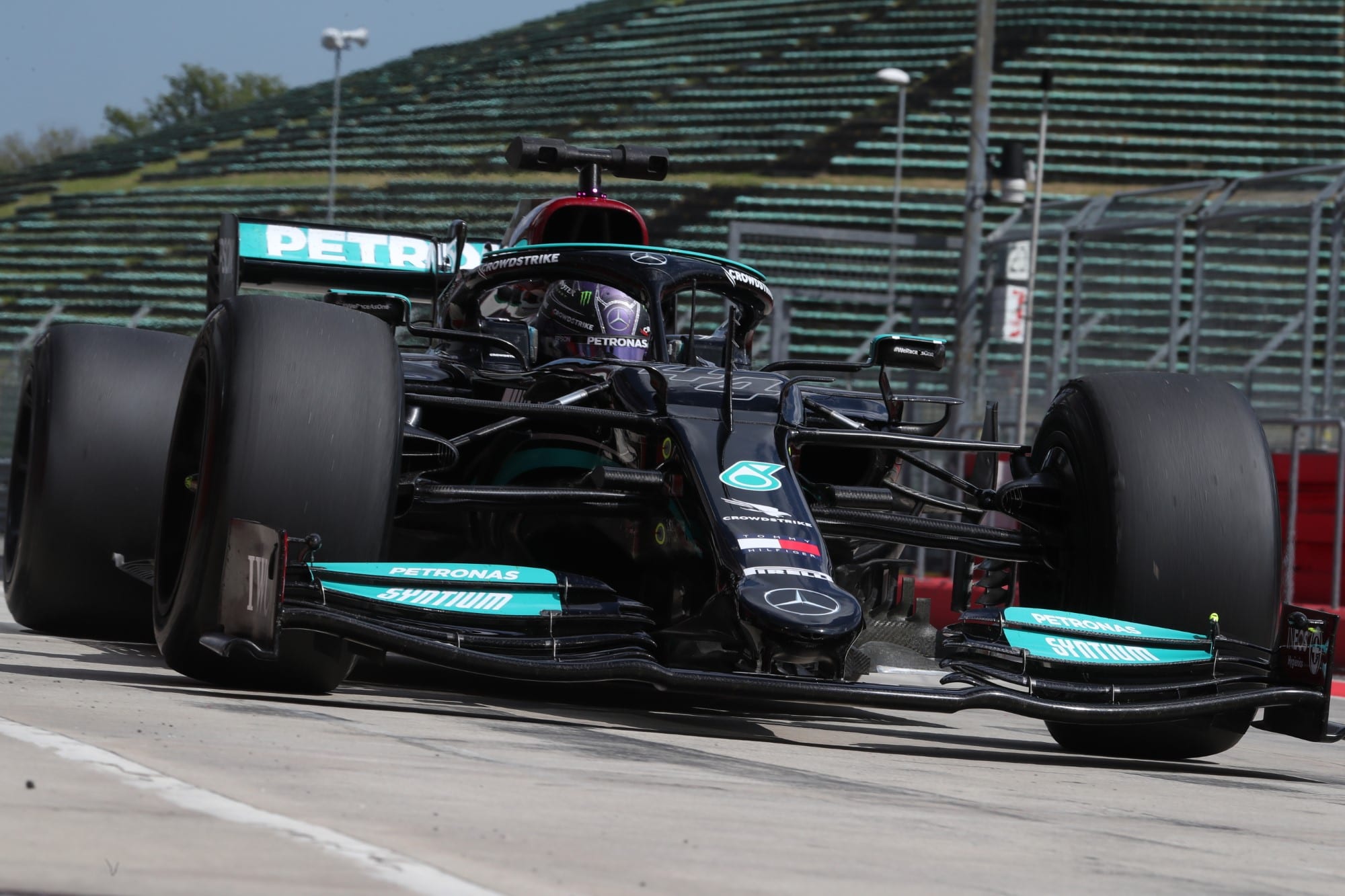 Lewis Hamilton - teste dos pneus Pirelli de 2022 - Ímola