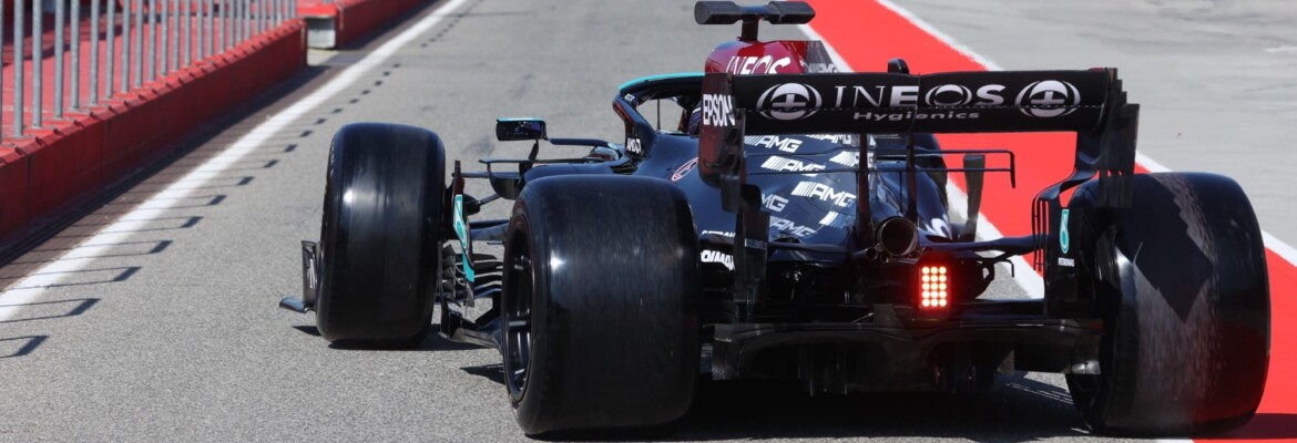 Galeria: imagens do teste de Hamilton com os pneus 18 polegadas da F1 2022
