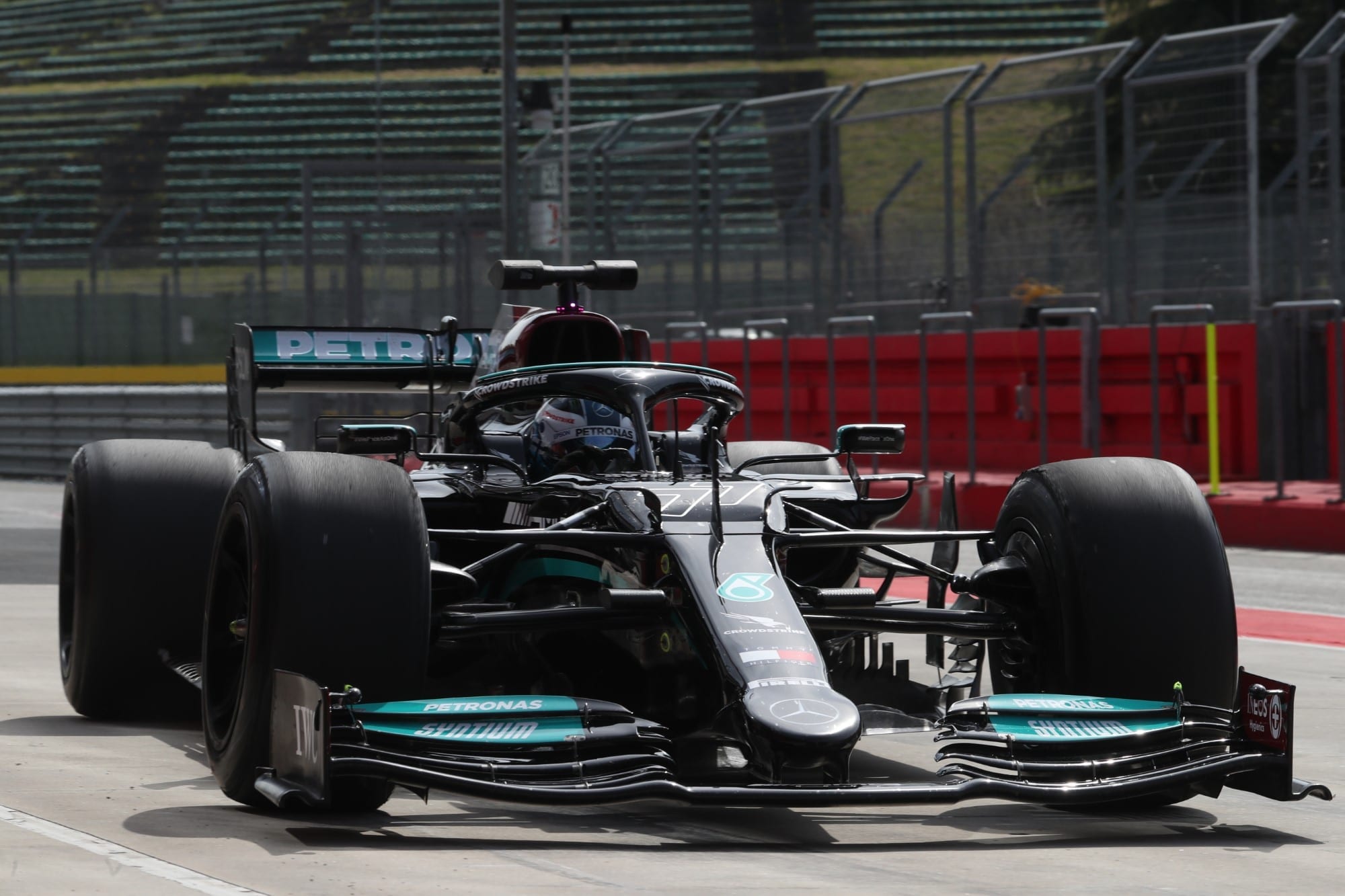 Galeria: imagens do teste de Bottas com os pneus protótipos da F1 2022 Valtteri Bottas - teste dos pneus Pirelli de 2022 - Ímola