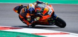 Lowes cai na primeira curva e Fernandez vence primeira na Moto2