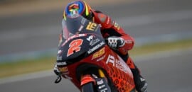 Rodrigo voa e termina primeiro dia de treinos na frente na Moto3 na Espanha