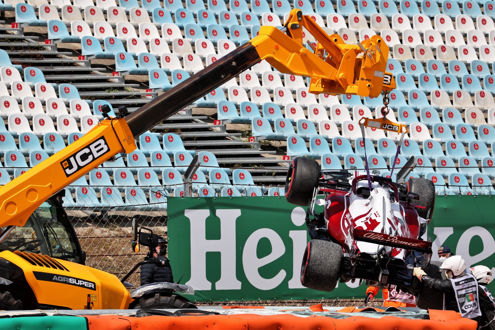 Kimi Raikkonen - Alfa Romeo - Acidente - GP de Portugal F1 2021