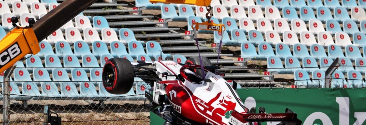 Galeria: imagens do abandono de Raikkonen no GP de Portugal de F1