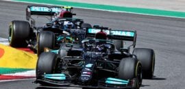 Hamilton diz que não esperava que a Mercedes F1 interferisse na briga com Bottas