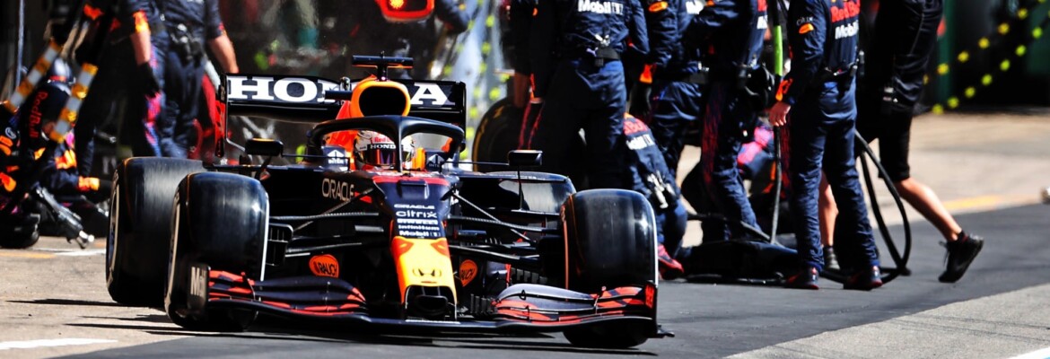 Red Bull F1 tem novo recorde de tempo de pit stop no ano