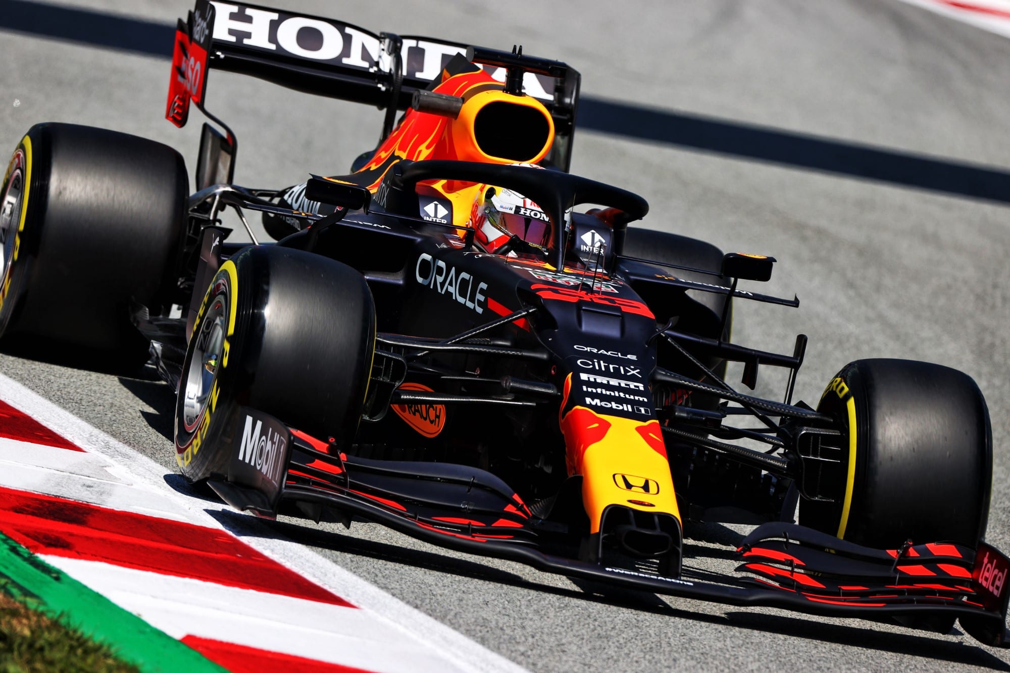 Galeria: veja as imagens da pole 100 de Hamilton na F1 Max Verstappen (Red Bull) GP da Espanha F1 2021