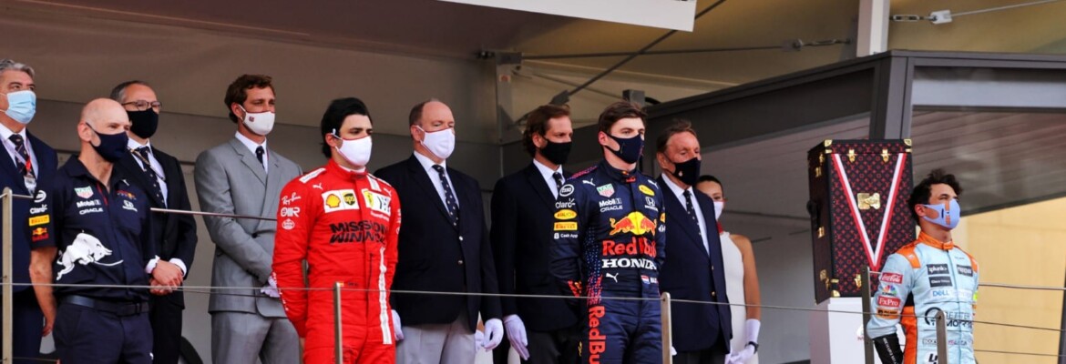 Binotto elogia Leclerc por apoiar Sainz no pódio do GP de Mônaco de F1