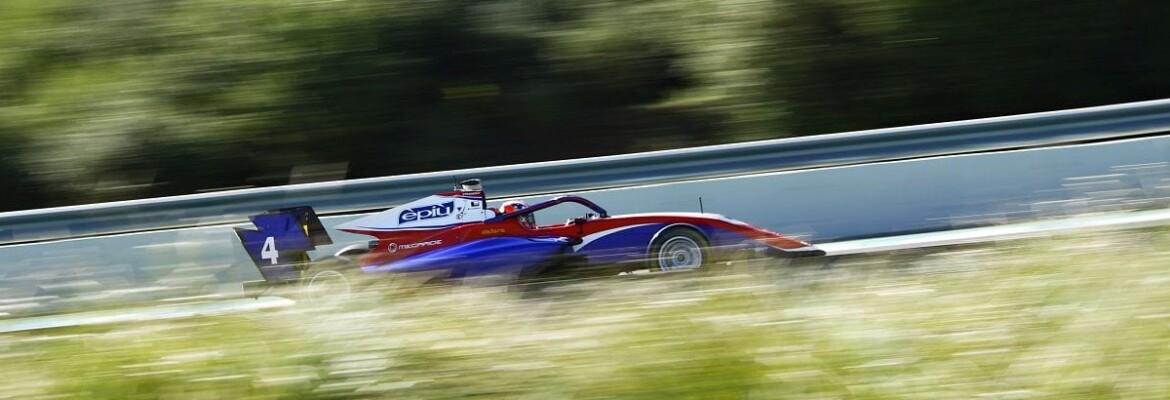 Jack Doohan comanda quarta-feira de testes da F3 em Jerez