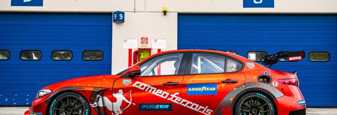 Digo Baptista é anunciado como piloto da Romeo Ferraris na temporada de estreia do PURE ETCR