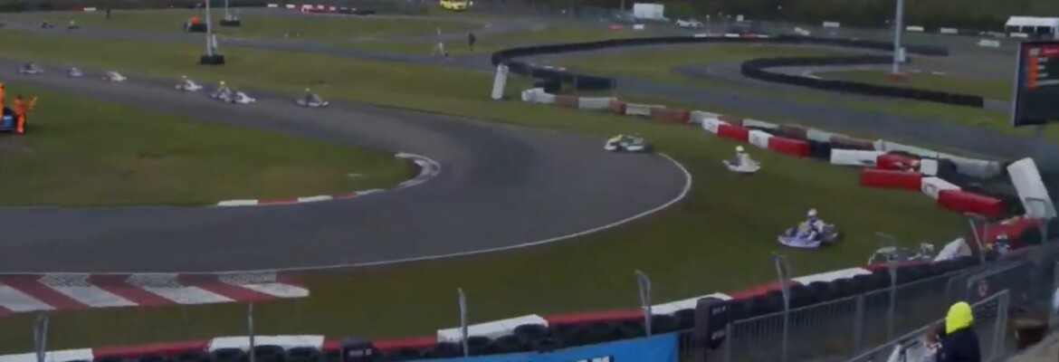 Vídeo: Europeu de Kart tem acidente bizarro e mais de 10 pilotos batendo juntos