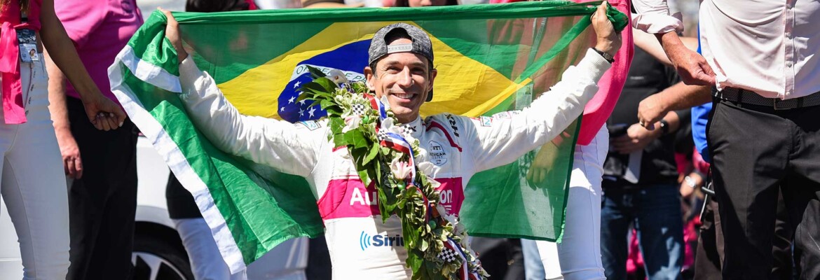 Helio Castroneves entra para Hall da Fama de Indianápolis e vai busca do penta histórico na Indy 500