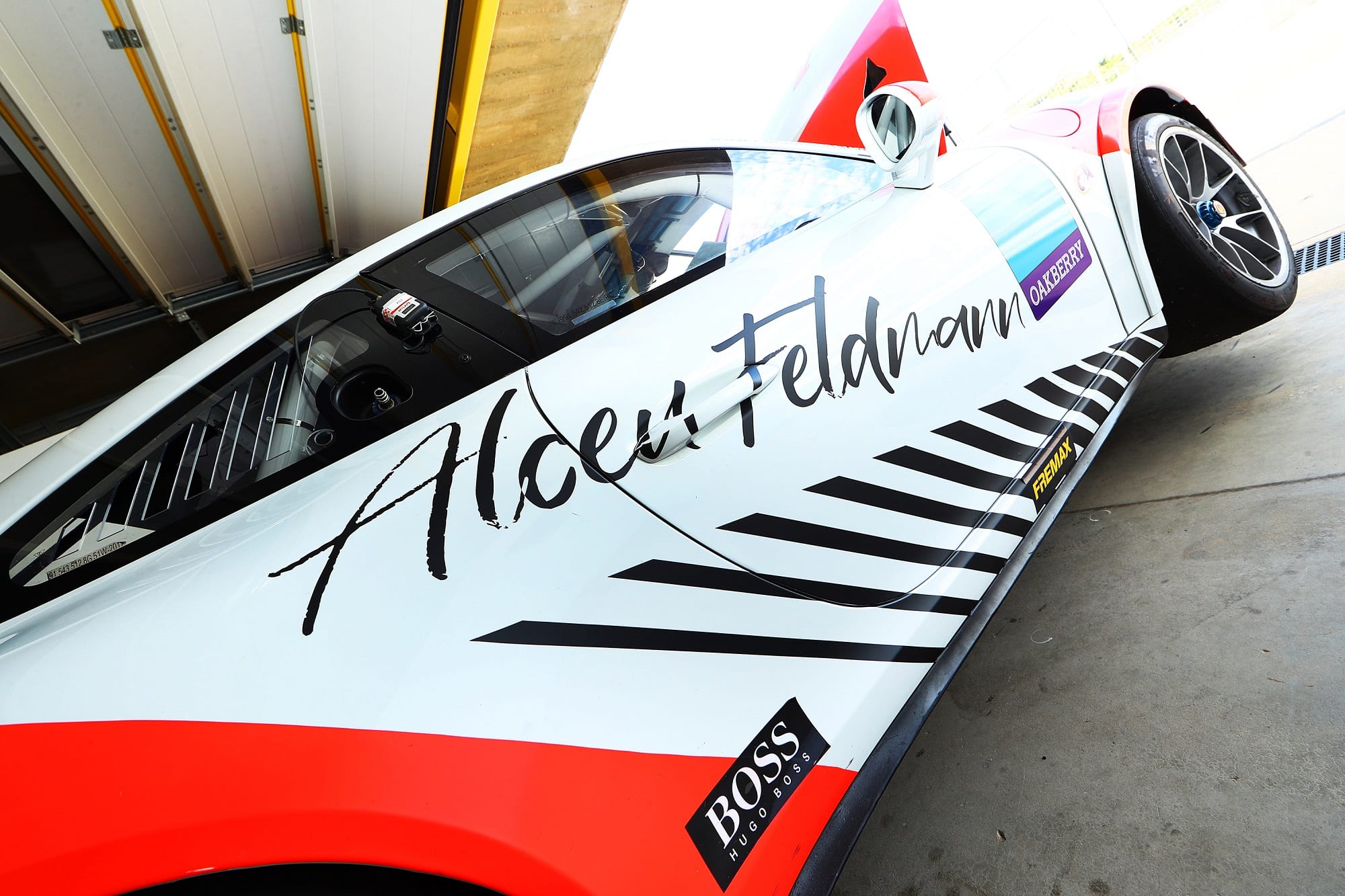 Foto: Feldmann corre com homenagem a McLaren de Senna na Porsche Cup Alceu Feldmann Porsche Cup Velocittà