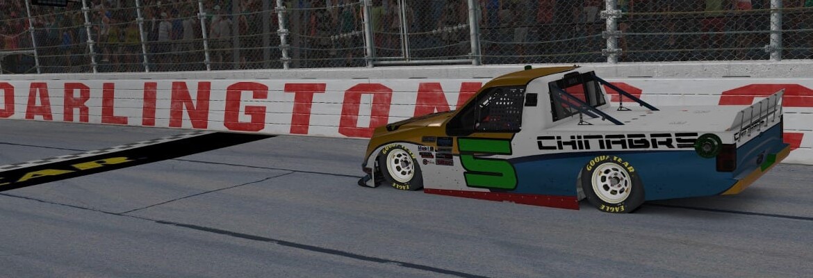 Vieira supera Gomes, vence em Darlington e vai ao playoff da XPG Truck Series