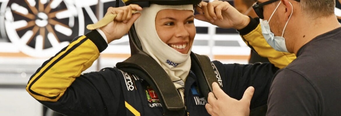 Magno faz estreia em Monza e é primeira mulher no Campeonato Italiano de Protótipos