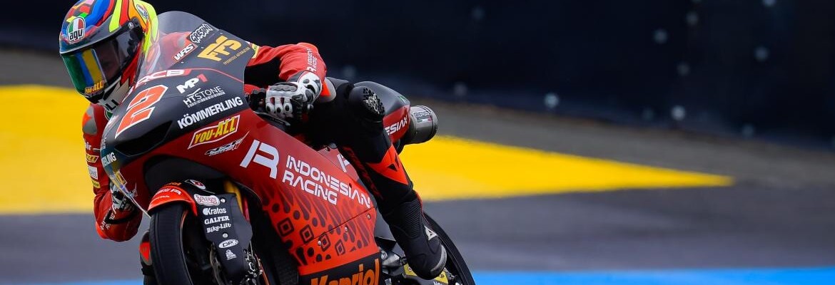 Gabriel Rodrigo voa e termina sexta-feira na frente na Moto3
