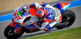Granado cai e Zaccone herda vitória na abertura da MotoE na Espanha