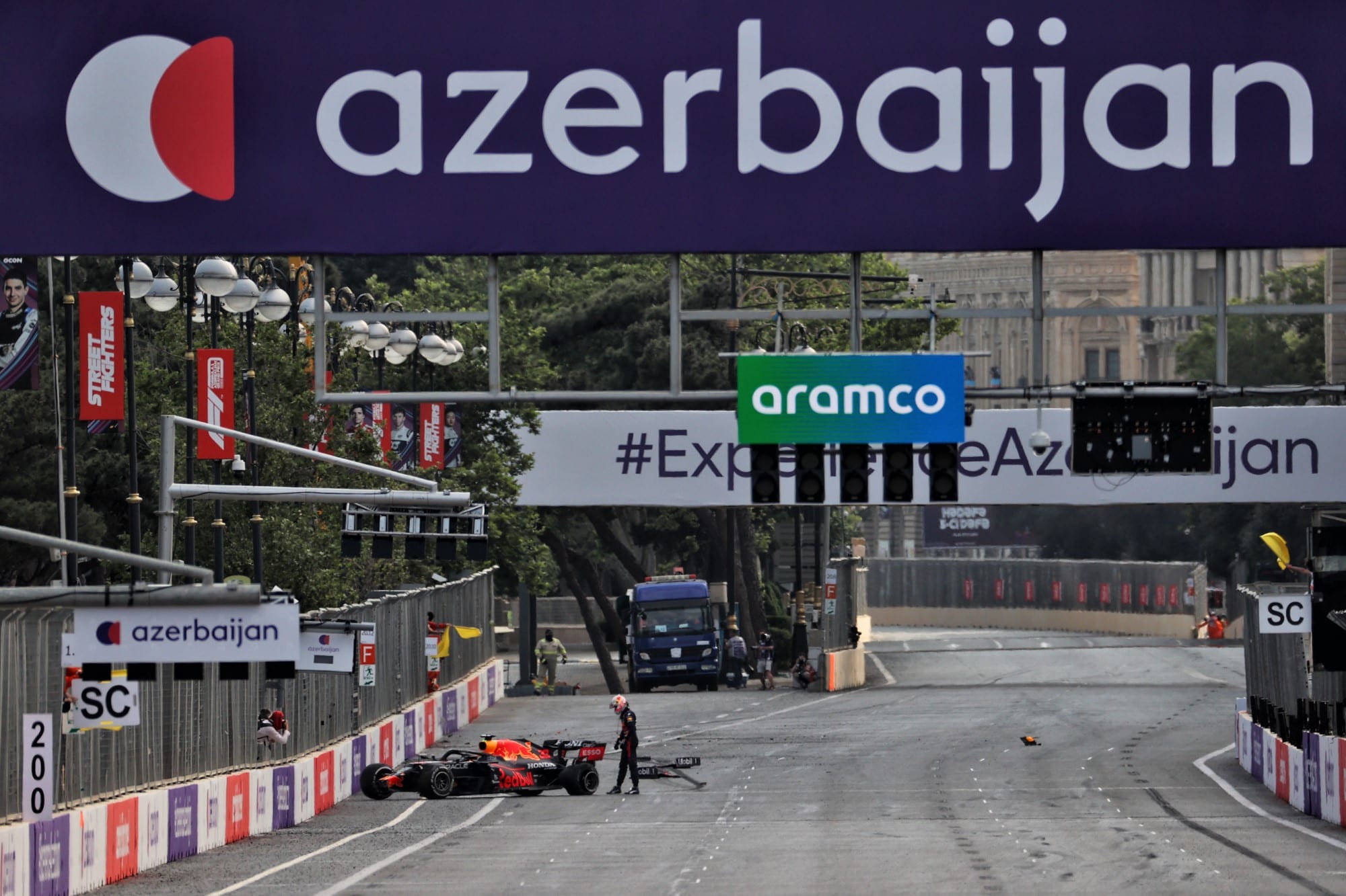 Galeria: confiras as imagens do GP do Azerbaijão de F1 Max Verstappen - Acidente (Red Bull) GP do Azerbaijão F1 2021
