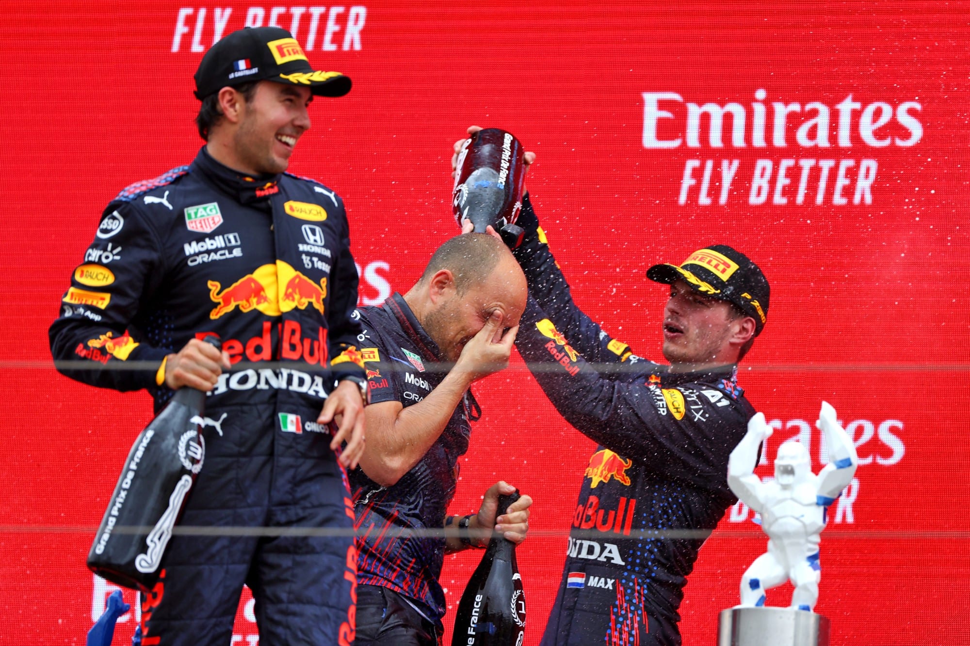 Max Verstappen, Sergio Perez e Gianpiero Lambiase (Red Bull) Pódio - GP da França F1 2021