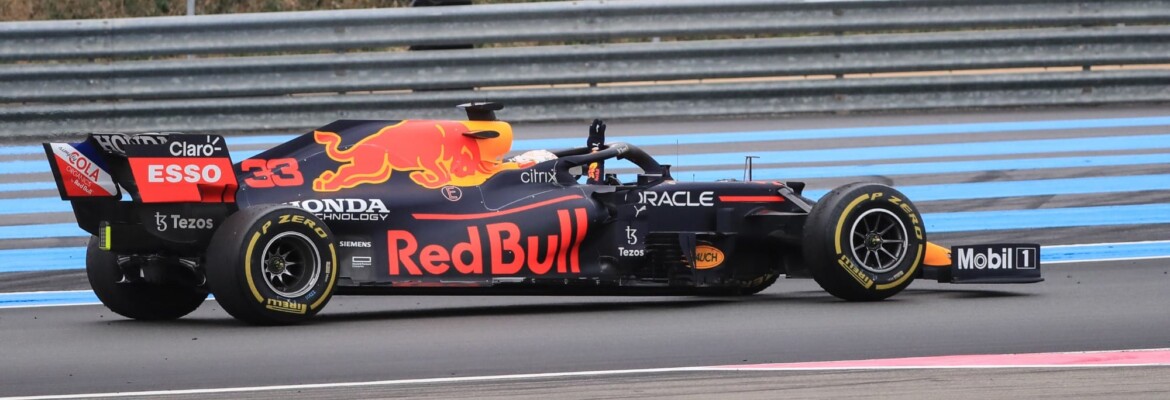 Engenheiro da Red Bull F1 diz que novo óleo dá uma vantagem ao carro