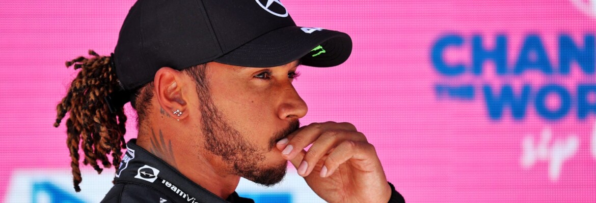 Hamilton pede atualizações no carro da Mercedes F1