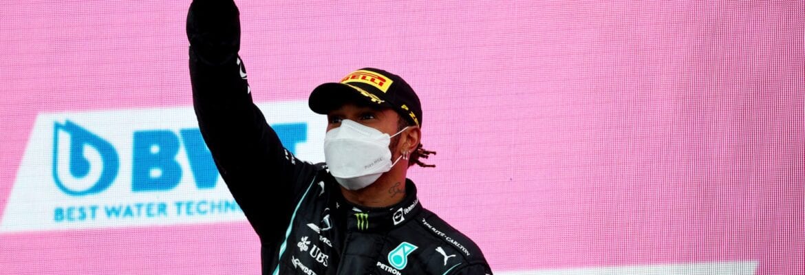 Hamilton revela mudança de foco após assinar novo contrato com a Mercedes F1 Hamilton revela mudança de foco após assinar novo contrato com a Mercedes F1