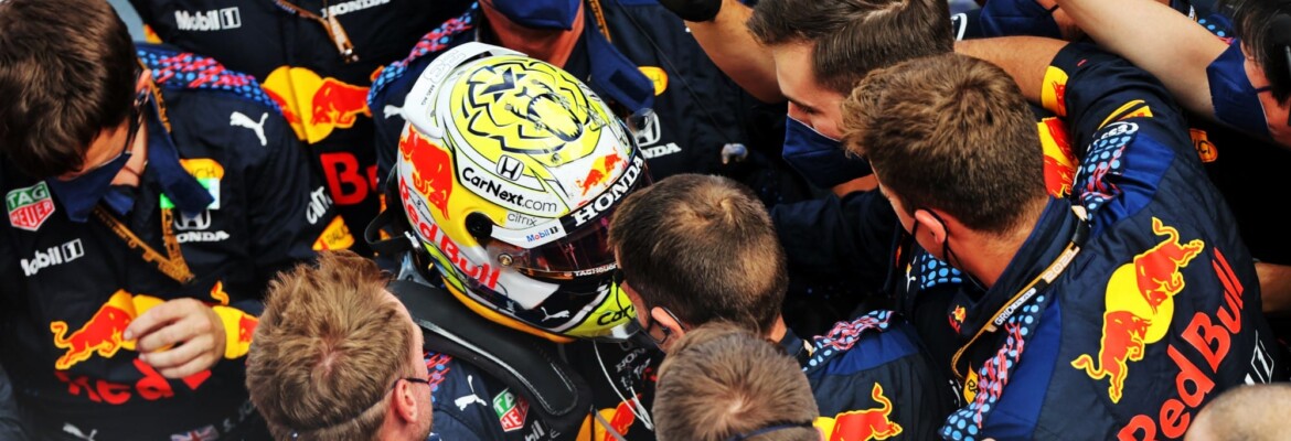 Verstappen concorda com abordagem da Red Bull na atual temporada da F1 Verstappen concorda com abordagem da Red Bull na atual temporada da F1