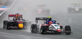 Com pista molhada, Enzo Fittipaldi ganha 10 posições em prova da F3 em Paul Ricard