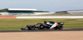 Lundgaard completa mais de 100 voltas no teste com a Alpine F1