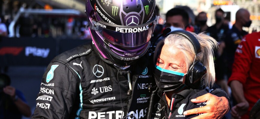 F1: Hamilton habla de una nueva red de apoyo después de la partida de Angela Cullen