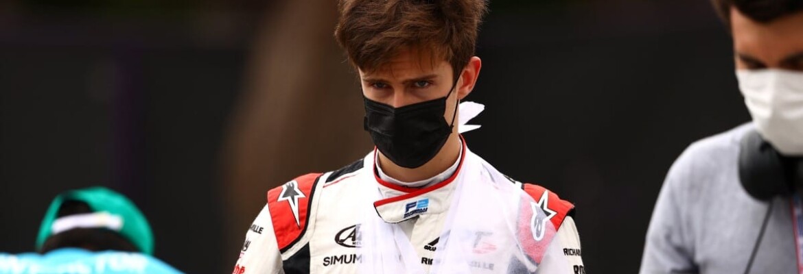 Théo Pourchaire confirma que quebrou o pulso após colisão na F2