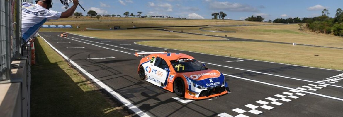 Reis vence de ponta a ponta pela Stock Light em Mogi