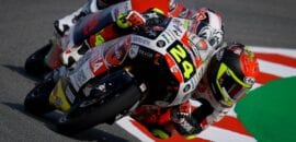 Suzuki sofre queda, mas lidera primeiro dia de treinos da Moto3 na Holanda