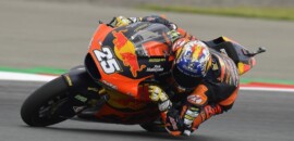 Raul Fernandez bate Gardner e fica com a pole na Moto2 na Holanda