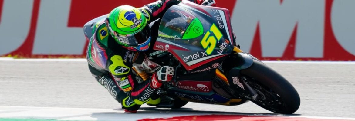 Granado leva a melhor em duelo e vence segunda do ano na MotoE