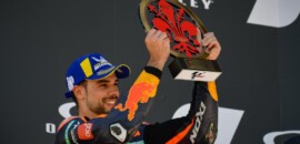 Oliveira celebra 2º lugar na Itália após início ruim de temporada