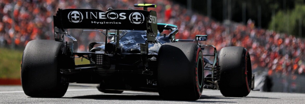 Mercedes considera troca de motor e penalidade de grid no GP da Itália de F1 Mercedes considera troca de motor e penalidade de grid no GP da Itália de F1