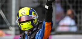 Norris quer permissão de Brown para pilotar carro de Senna em um circuito da F1