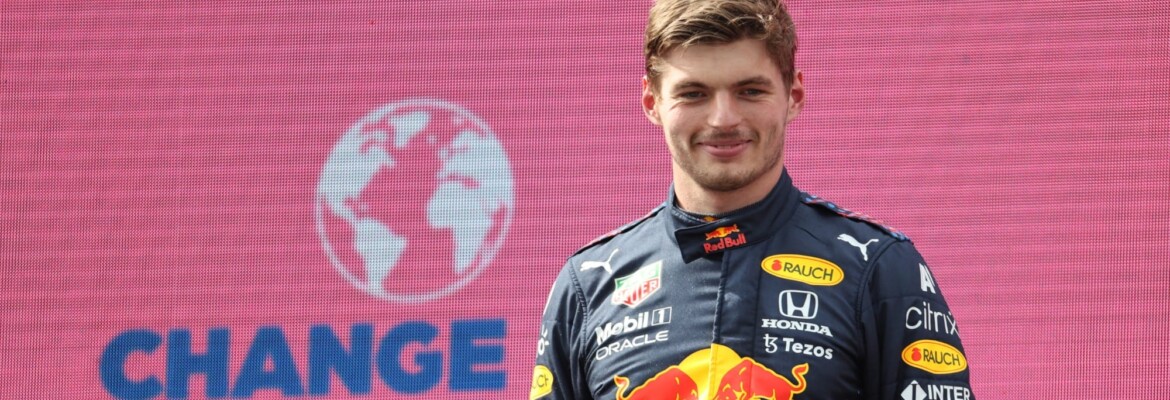“Ele cria uma certa expectativa”, elogia Alonso sobre Verstappen na F1