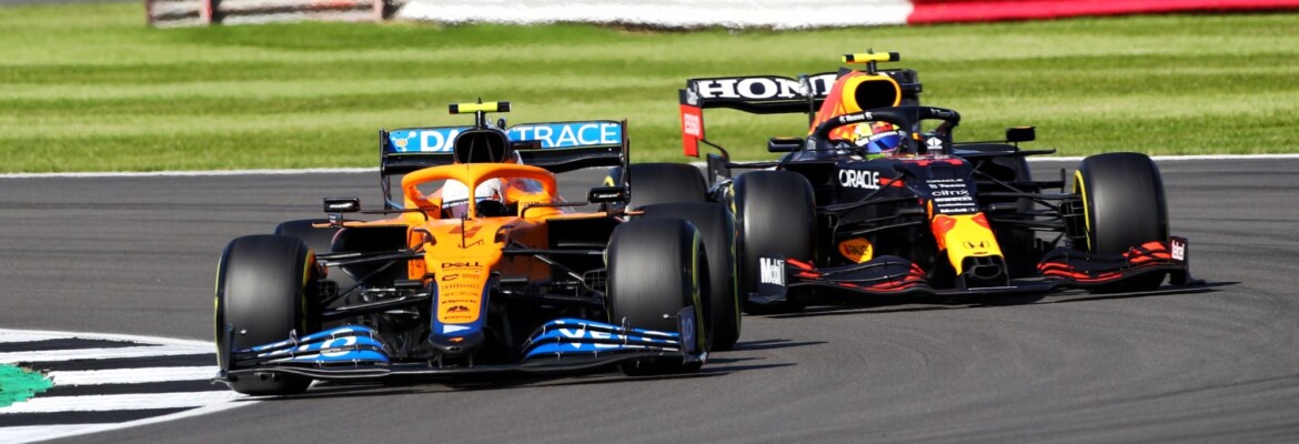 McLaren F1 'surpresa' por estar em disputa com a Mercedes e Red Bull McLaren F1 ‘surpresa’ por estar em disputa com a Mercedes e Red Bull