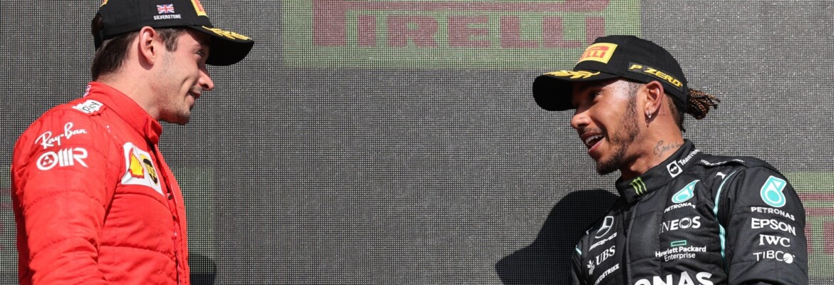 Leclerc defende Hamilton: “Esse deve ser o padrão” Leclerc defende Hamilton: “Esse deve ser o padrão”