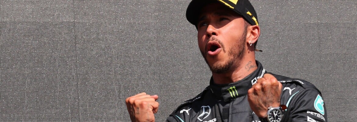 Hamilton faz história e é primeiro piloto a chegar a 100 vitórias na F1