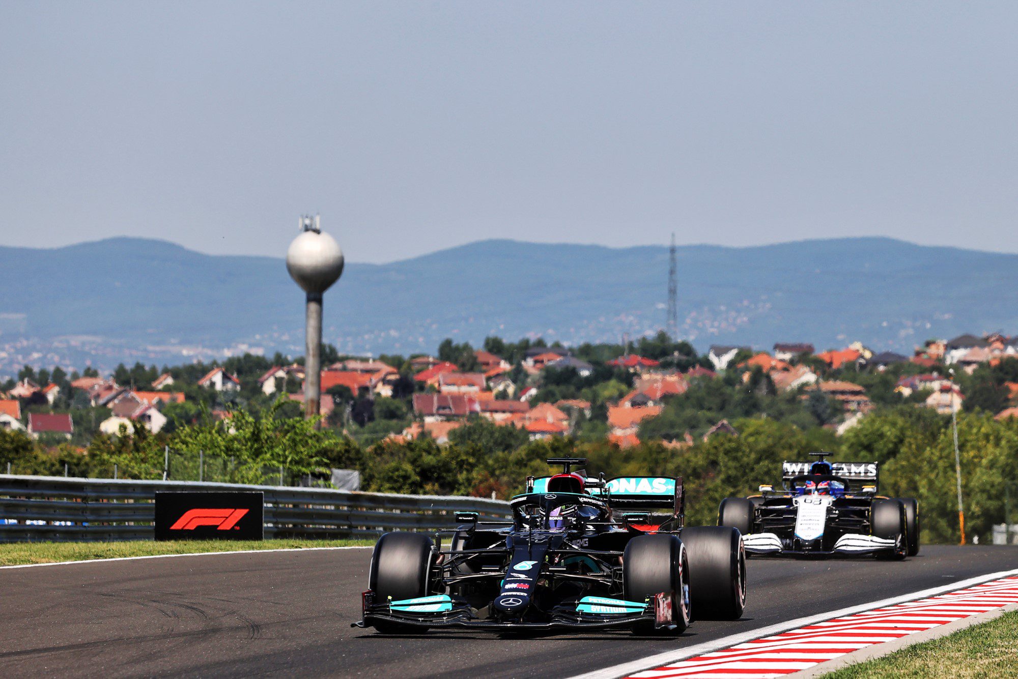 Galeria: as imagens do primeiro dia de treinos da F1 na Hungria Lewis Hamilton (Mercedes) GP da Hungria F1 2021