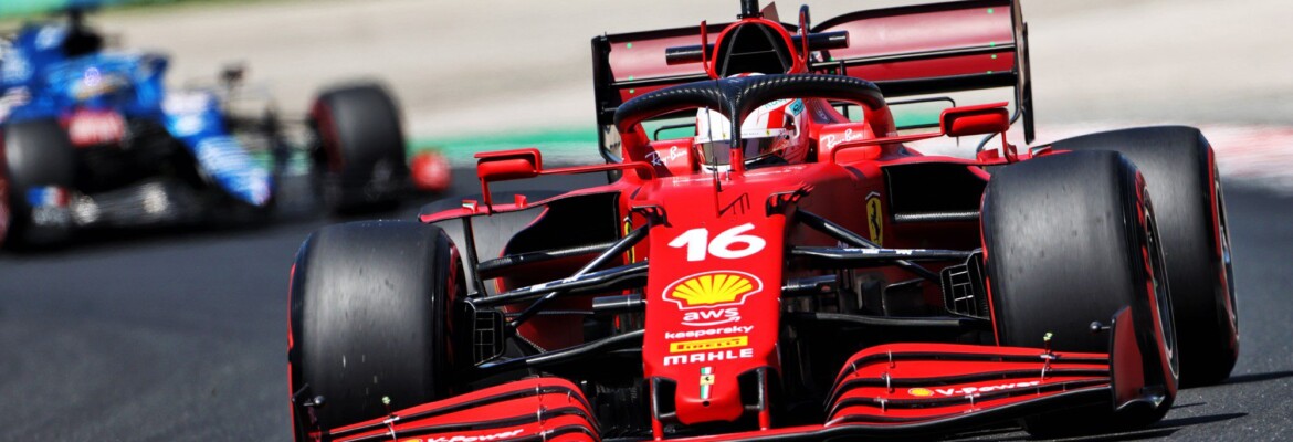 Ferrari afirma que reduziu pela metade a diferença para os rivais na F1