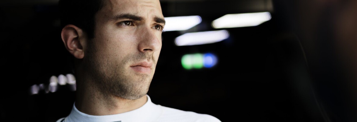 Latifi comenta sobre possível substituição de Russell na Williams F1
