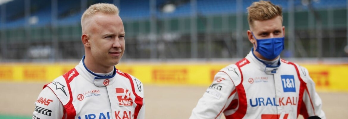 Chefe da Haas F1 fala sobre o aumento da rivalidade entre Mazepin e Schumacher